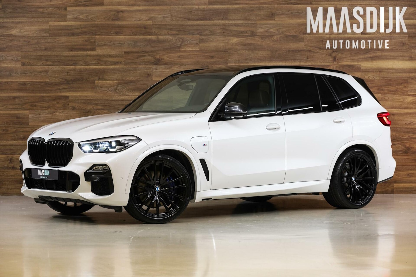 BMW X5 - xDrive45e High exe|M-Sport|HUD|Panorama|360|H&K|ACC| - AutoWereld.nl