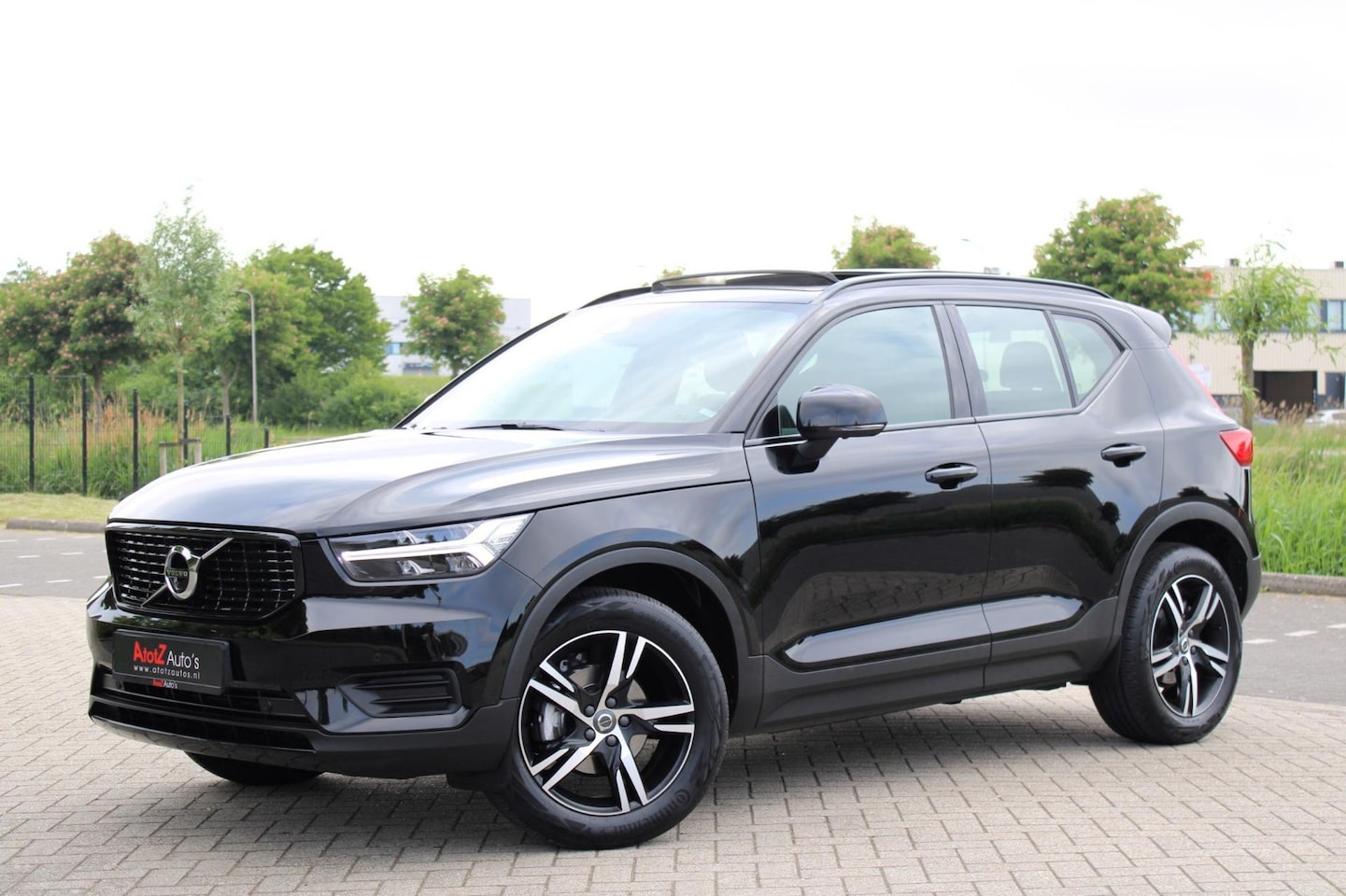 Volvo XC40 - 1.5 T3 R-Design l Pano l Blindspot l 360* Camera - AutoWereld.nl