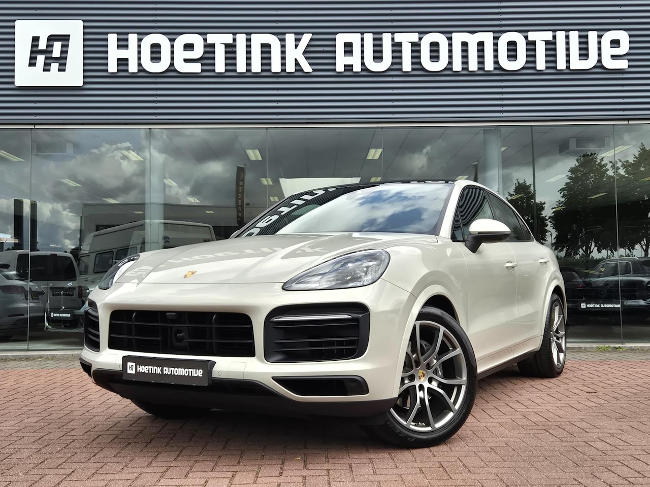 Porsche Cayenne Coupé - 3.0 E-Hybrid 360 camera | Bose | Ambiente | Adaptieve Cruise | Dealer onderhouden - AutoWereld.nl