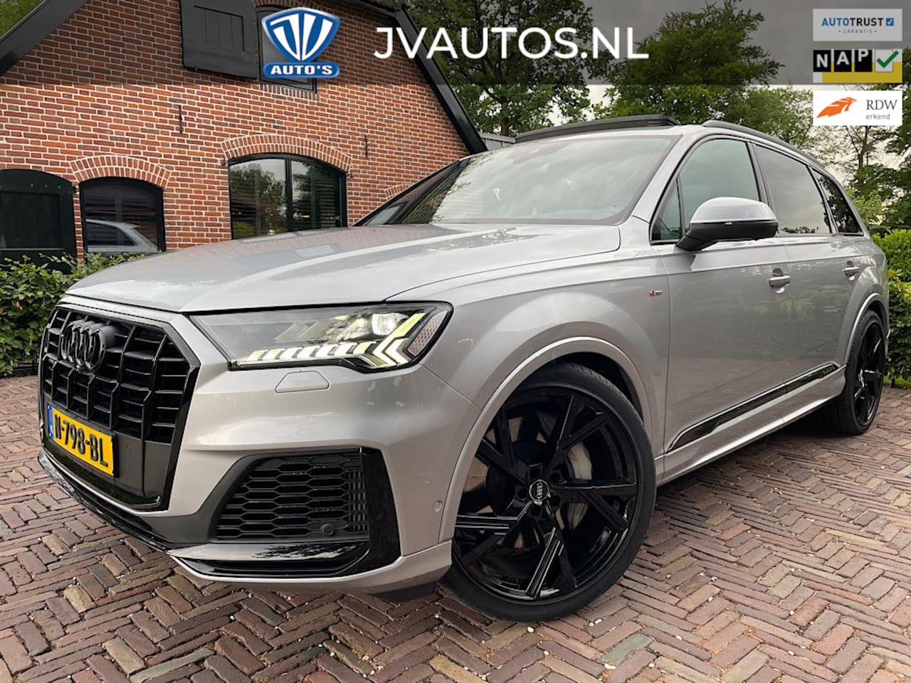 Audi Q7 - 55 TFSI e quattro S-line,luchtvering,pano,22",trekhaak - AutoWereld.nl