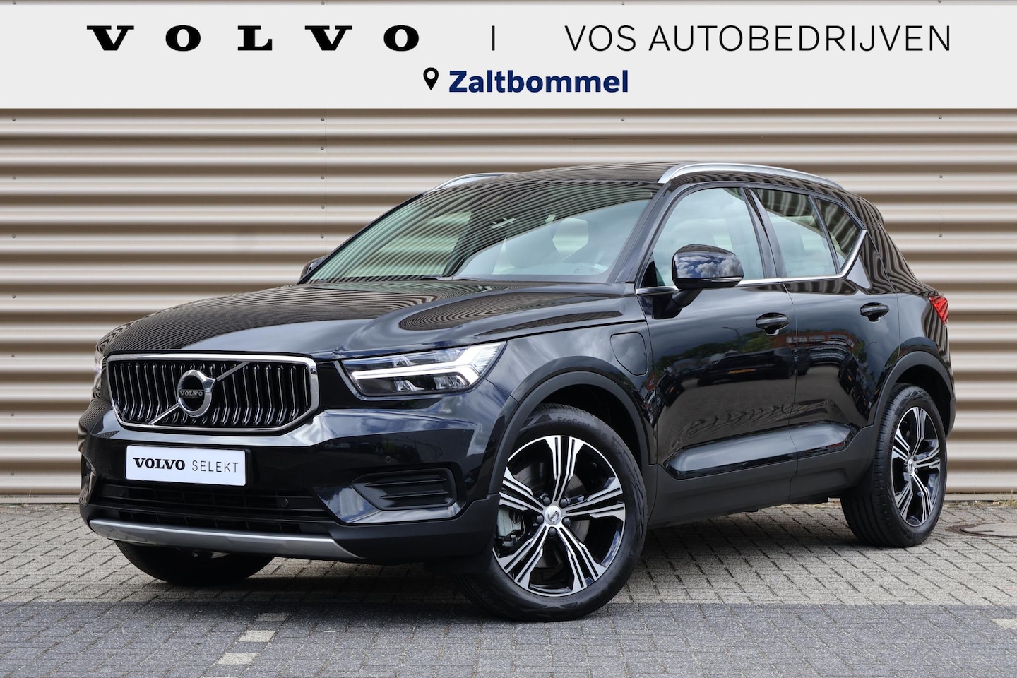 Volvo XC40 - T4 Recharge Inscription | Panoramadak | Elektr. trekhaak | Leder - AutoWereld.nl