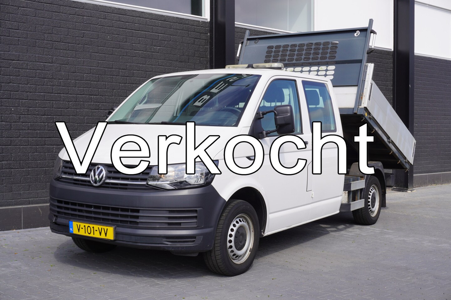 Volkswagen Transporter - 2.0 TDI L2H1 Kipper Openlaadbak Dubbele Cabine EURO 6 - Airco - Navi - Cruise - €18.950,- - AutoWereld.nl