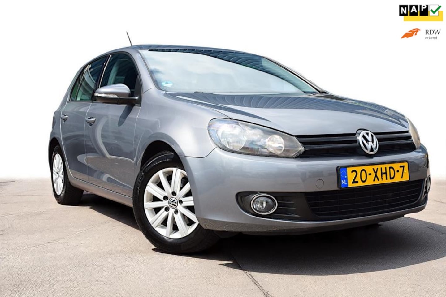 Volkswagen Golf - 1.2 TSI Trend Edition BlueMotion 1.2 TSI Trend Edition BlueMotion, Trekhaak, Airco, eerste eigenaar, dealeronderhouden, NAP - AutoWereld.nl