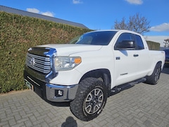 Toyota Tundra - 5.7L V8