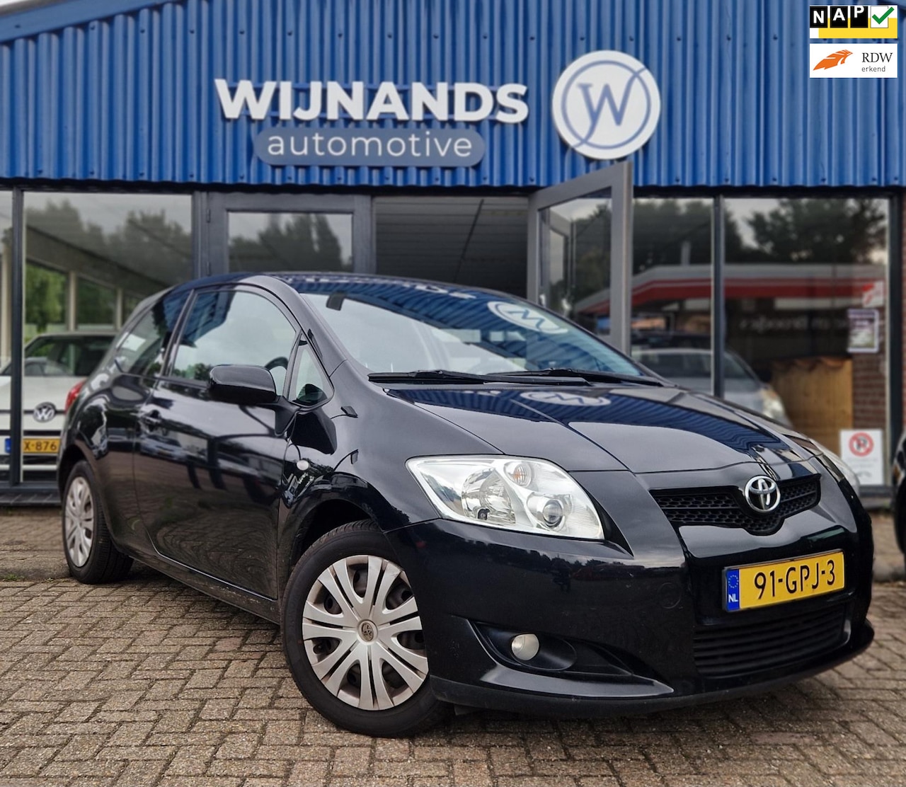 Toyota Auris - 1.6-16V Sol Cruise Clima Trekhaak Armsteun Elek - AutoWereld.nl