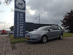Volvo V70 - 3.2 Momentum | Rijklaarprijs | Trekhaak |