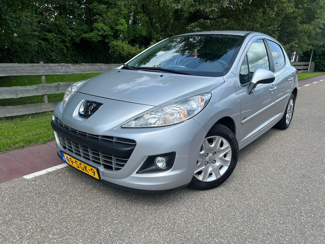 Peugeot 207 - 1.4 VTi Sportium Aico, Trekhaak - AutoWereld.nl