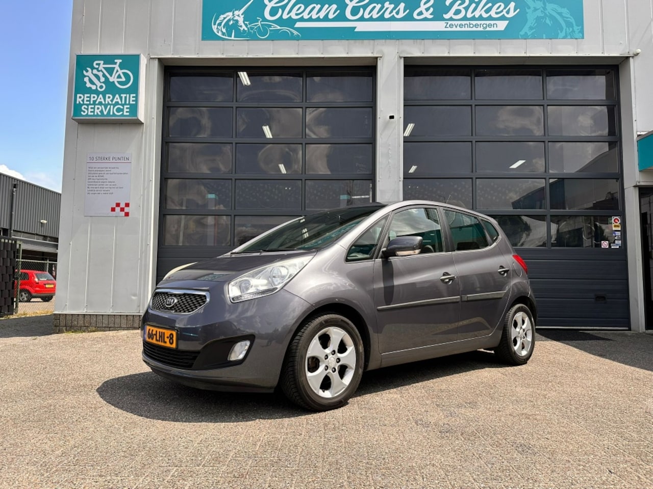 Kia Venga - 1.4 CVVT X-ecutive 1.4 CVVT X-ecutive - AutoWereld.nl