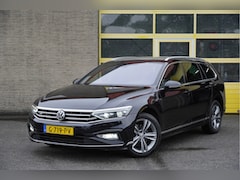 Volkswagen Passat Variant - 1.5 TSI 150PK Automaat R-Line Elegance Business BJ2019 Lmv 17" | Led V+A | Pdc | Trekhaak