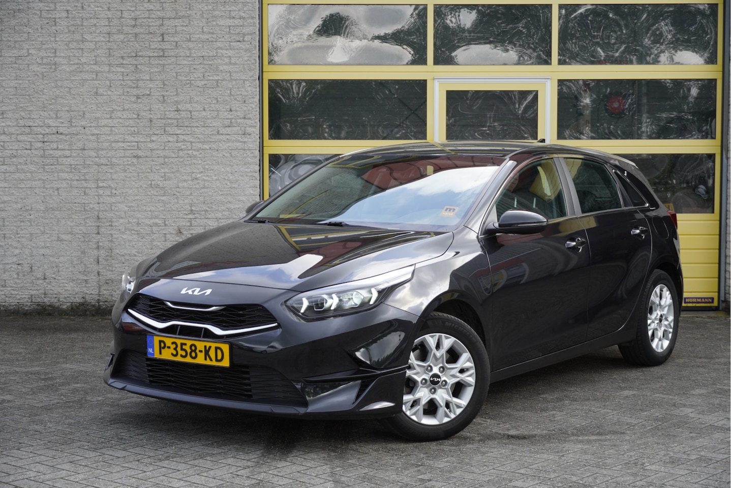 Kia Cee'd - Ceed 1.0 T-GDi 120PK! 5drs DynamicLine BJ2022 Lmv 16" | Led V+A | Pdc | Navi | Achteruitri - AutoWereld.nl