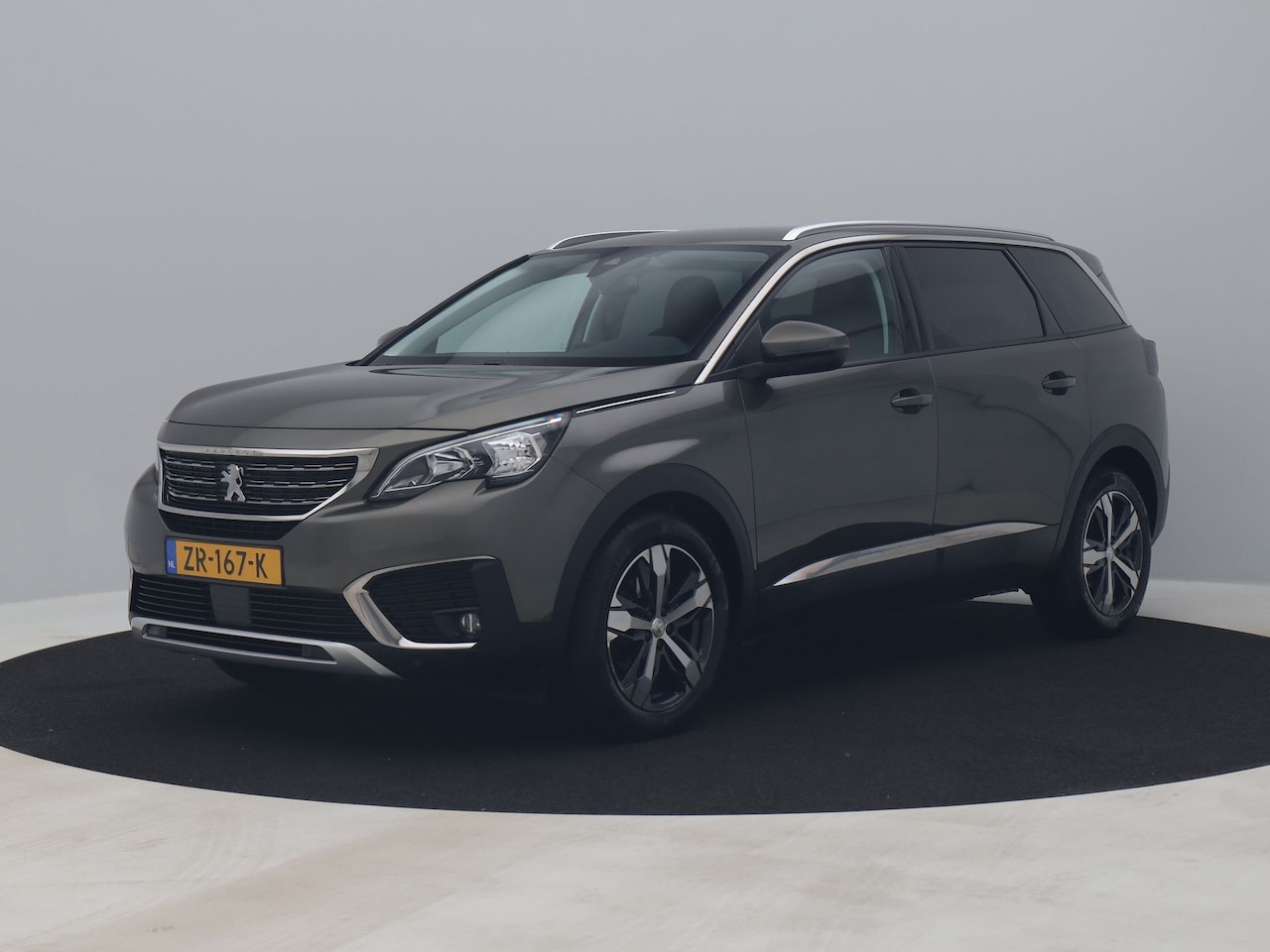 Peugeot 5008 - 1.2 PureTech 130 PK Automaat Allure 7-Pers. | NAVI | CARPLAY | TREKHAAK - AutoWereld.nl