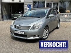 Toyota Verso - 1.8 VVT-i Dynamic Business | Automaat. Org-NL auto. Navi. Pano. Cruise. Etc.