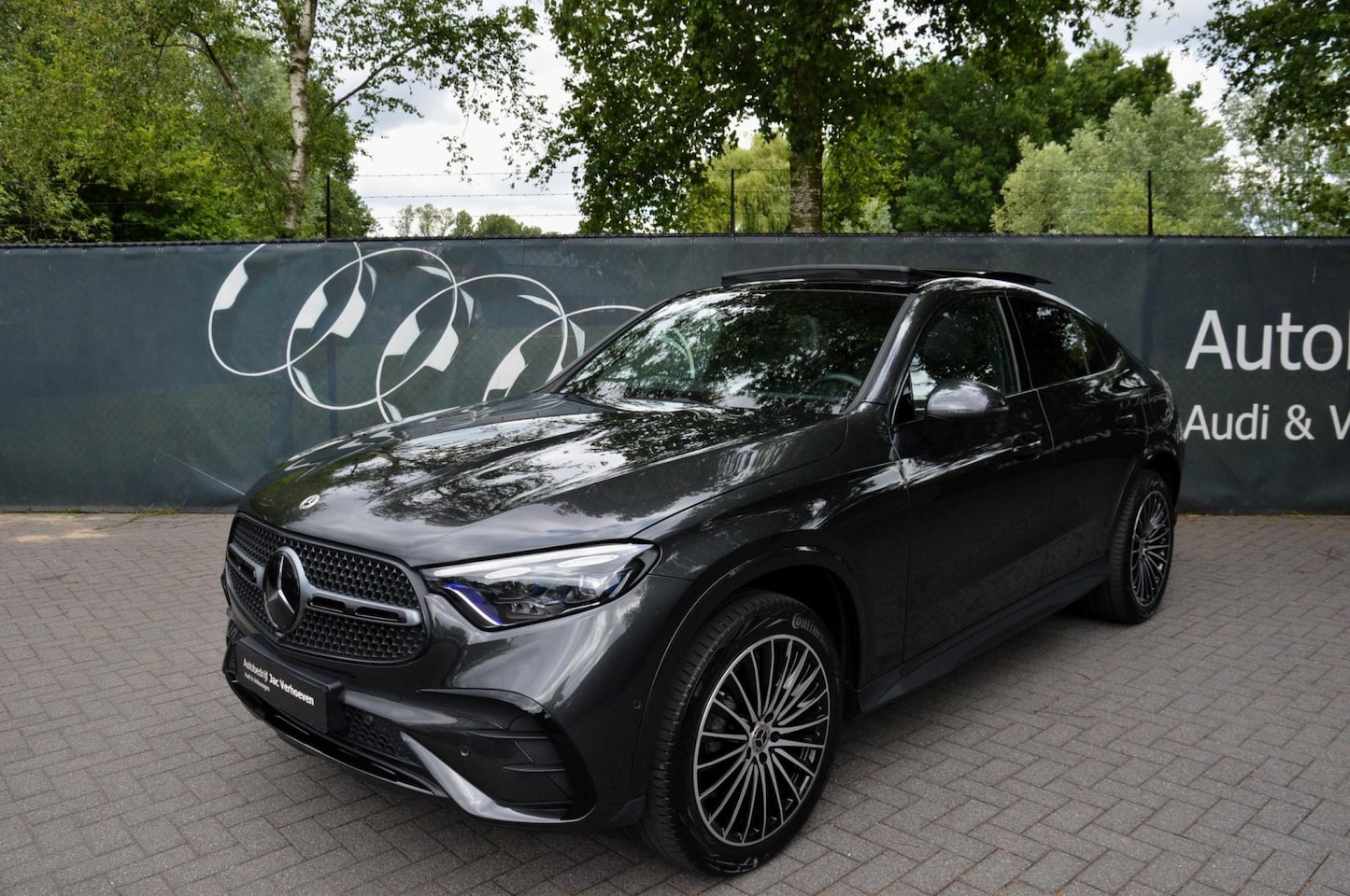 Mercedes-Benz GLC-klasse Coupé - 300e 4MATIC |AMG|Panoramadak|HuD|360 Cam|Ambiance Verl.|Automaat| - AutoWereld.nl
