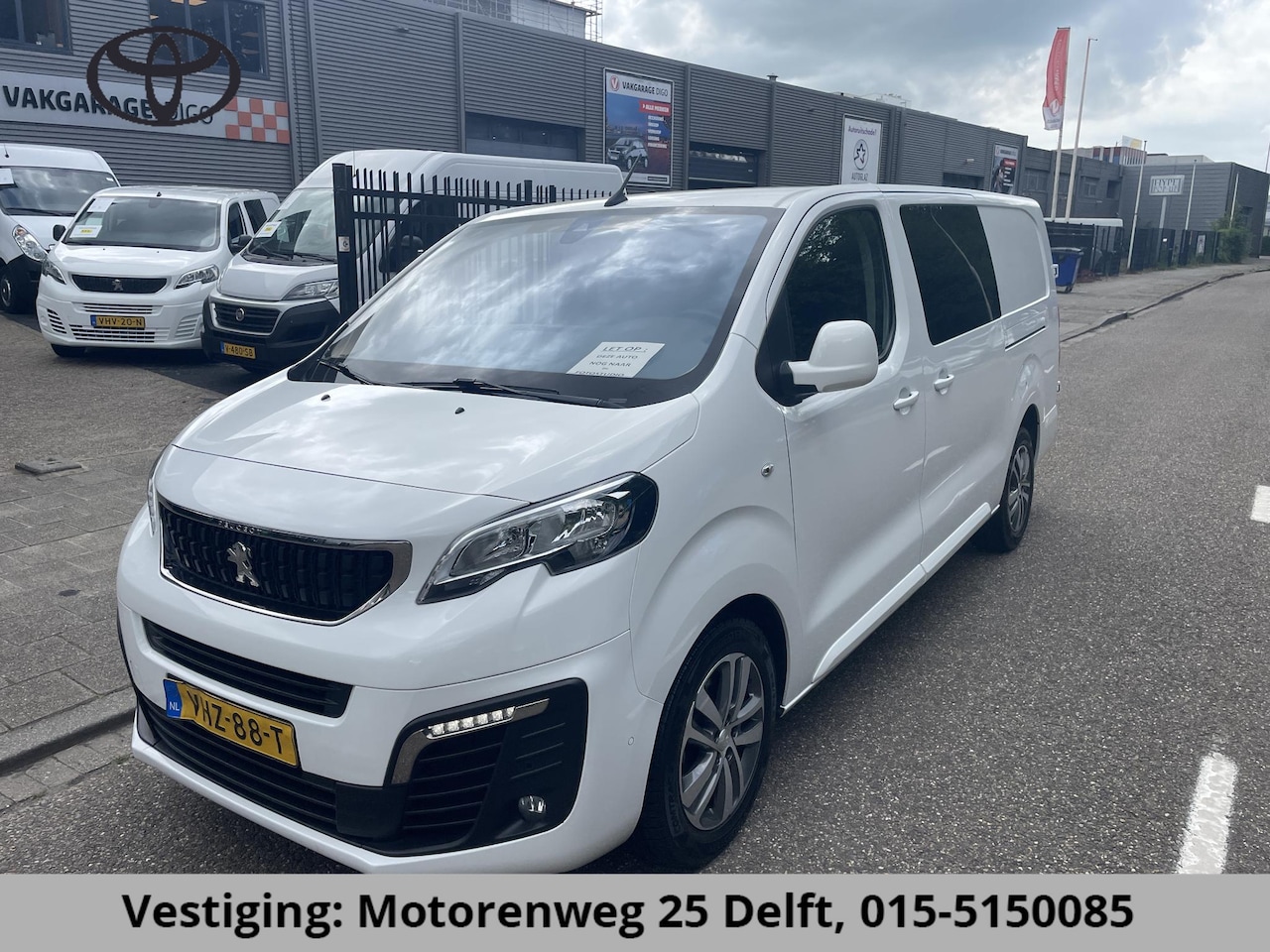 Peugeot Expert - 2.0 BLUE HDI LONG ASPHALT DUB. CABINE 1e EIG 2 SCHUIFDEUR.NAVI.TREKH.PDC. - AutoWereld.nl