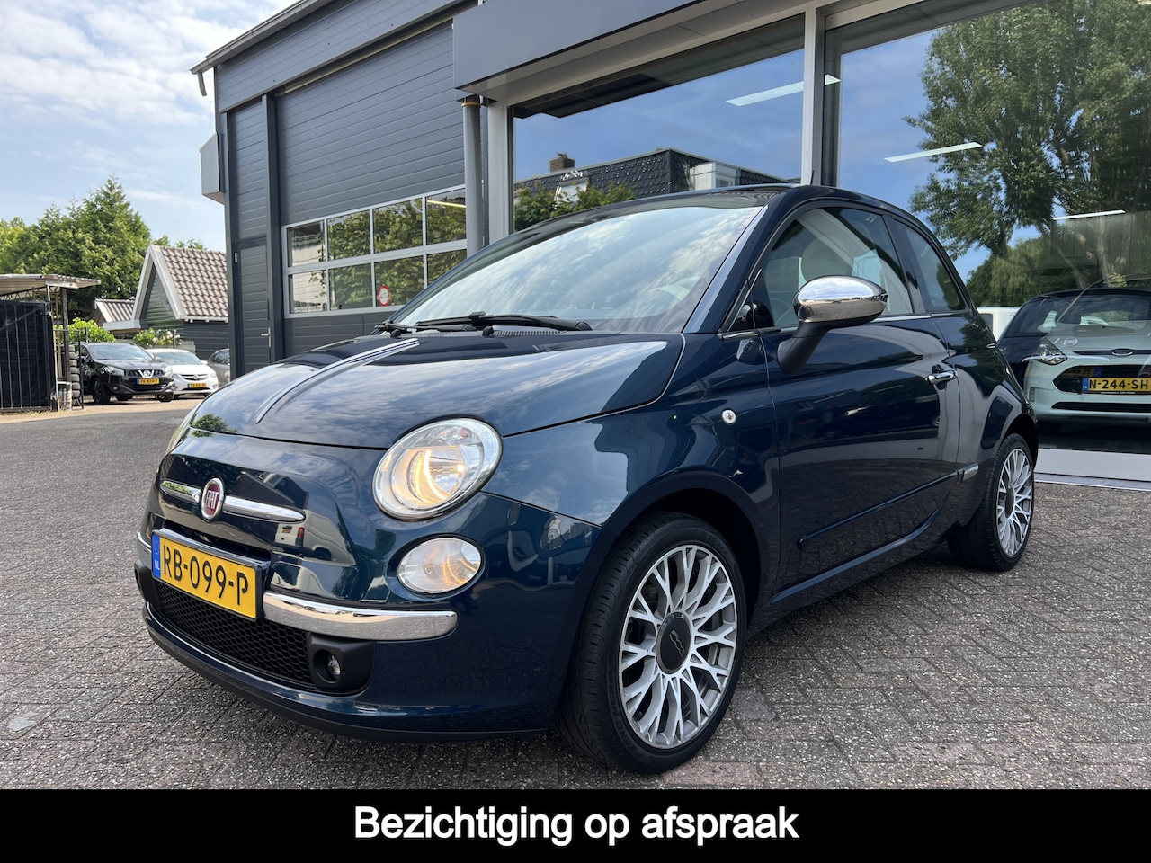 Fiat 500 - 1.2 Lounge Panoramadak, LM Velgen, Airco. - AutoWereld.nl