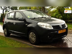 Dacia Sandero - 1.2 Lauréate 5-DEURS MET TREKHAAK, ELEC. RAMEN EN MEER