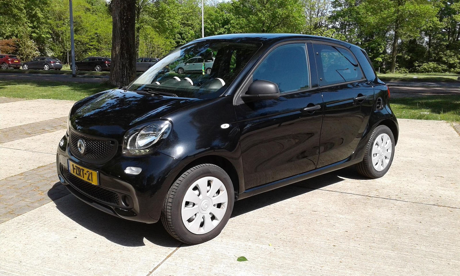Smart Forfour - 1.0 71pk S&amp;S Essential Edition - AutoWereld.nl