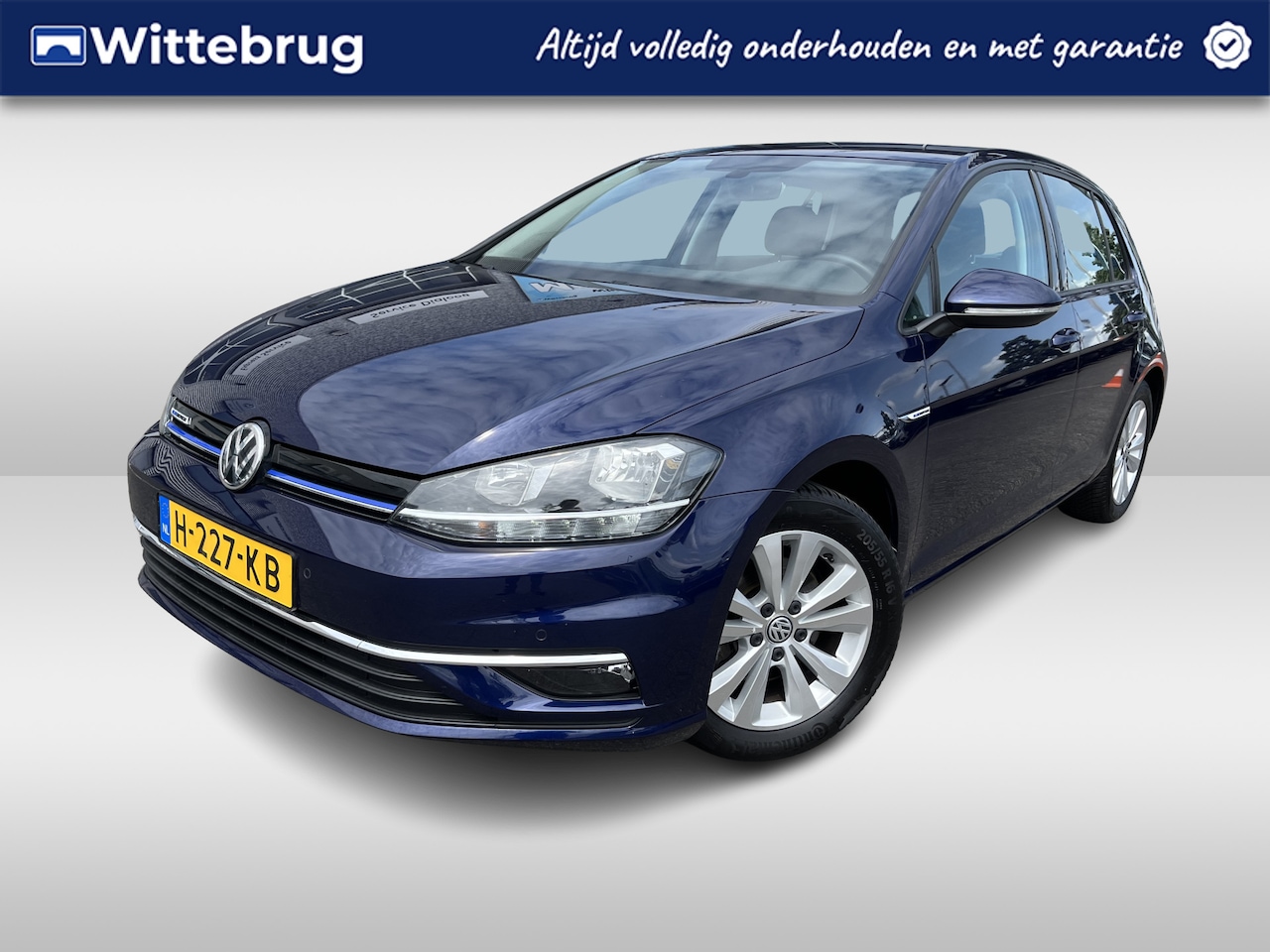 Volkswagen Golf - 1.5 TSI Comfortline Executive Navigatie / Spoertstoelen / Parkeersensoren / App-connect / - AutoWereld.nl