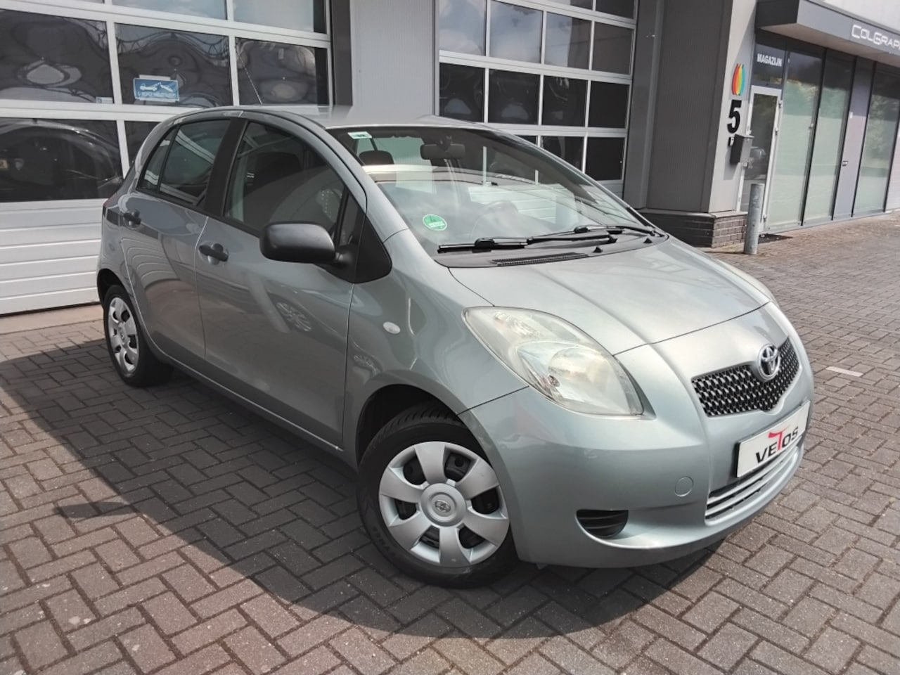 Toyota Yaris - 1.0 VVTi Cool 1.0 VVTi Cool - AutoWereld.nl