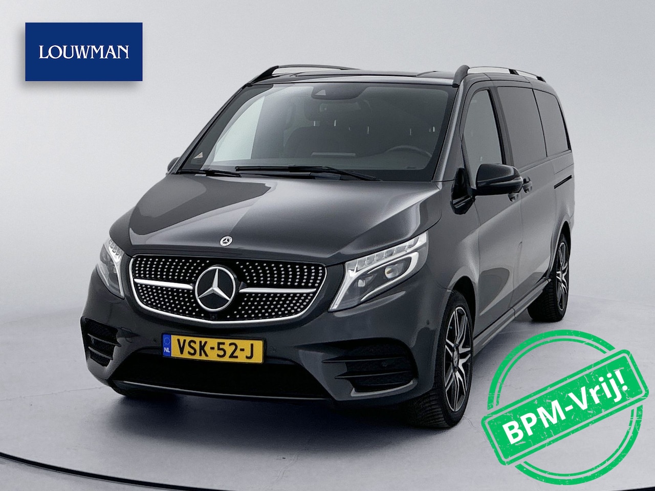 Mercedes-Benz V-klasse - 300d Lang Dubbele Cabine AMG Avantgarde Edition DC Trekhaak 360 Graden Camera Elektrische - AutoWereld.nl