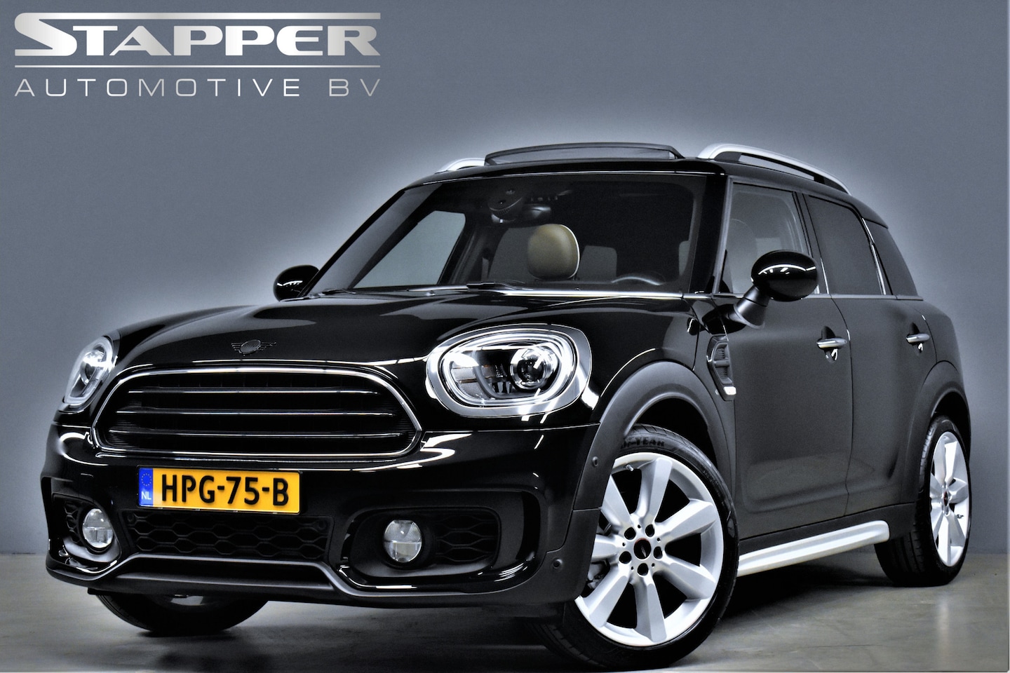 MINI Countryman - Mini 1.5 136pk Automaat Cooper JCW-Pakket Pano/Carplay/H.kardon/Keyless/Camera/Adap.cruise - AutoWereld.nl