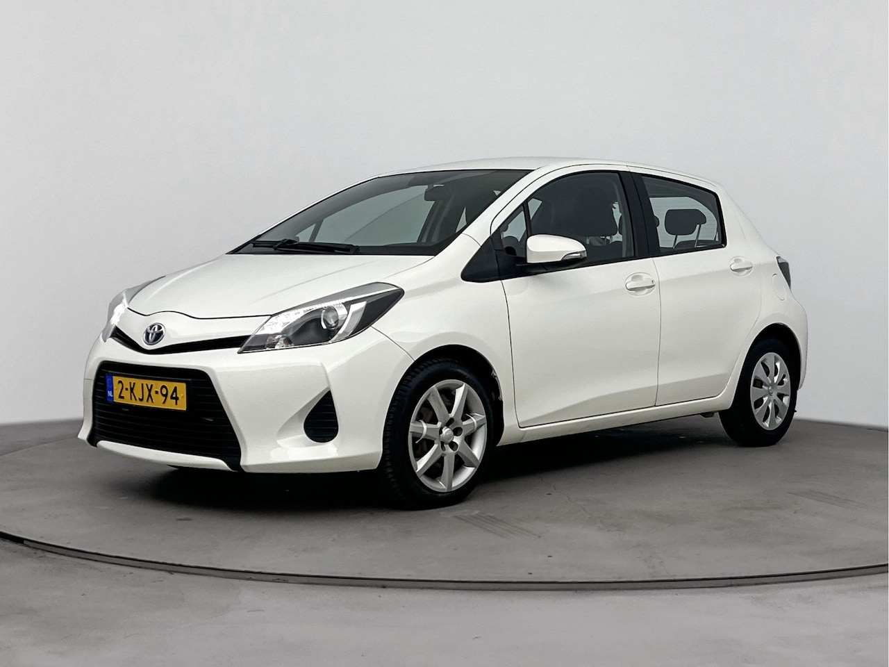 Toyota Yaris - 1.5 Full Hybrid Aspiration | Camera | Cruise Controle | - AutoWereld.nl