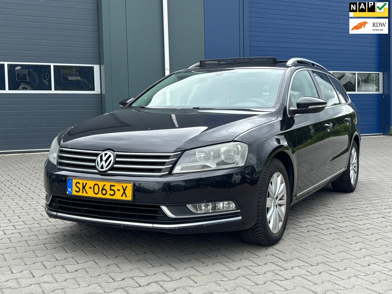 Volkswagen Passat Variant - 1.6 TDI R-line BlueMotion | Cruise control + Pano | - AutoWereld.nl