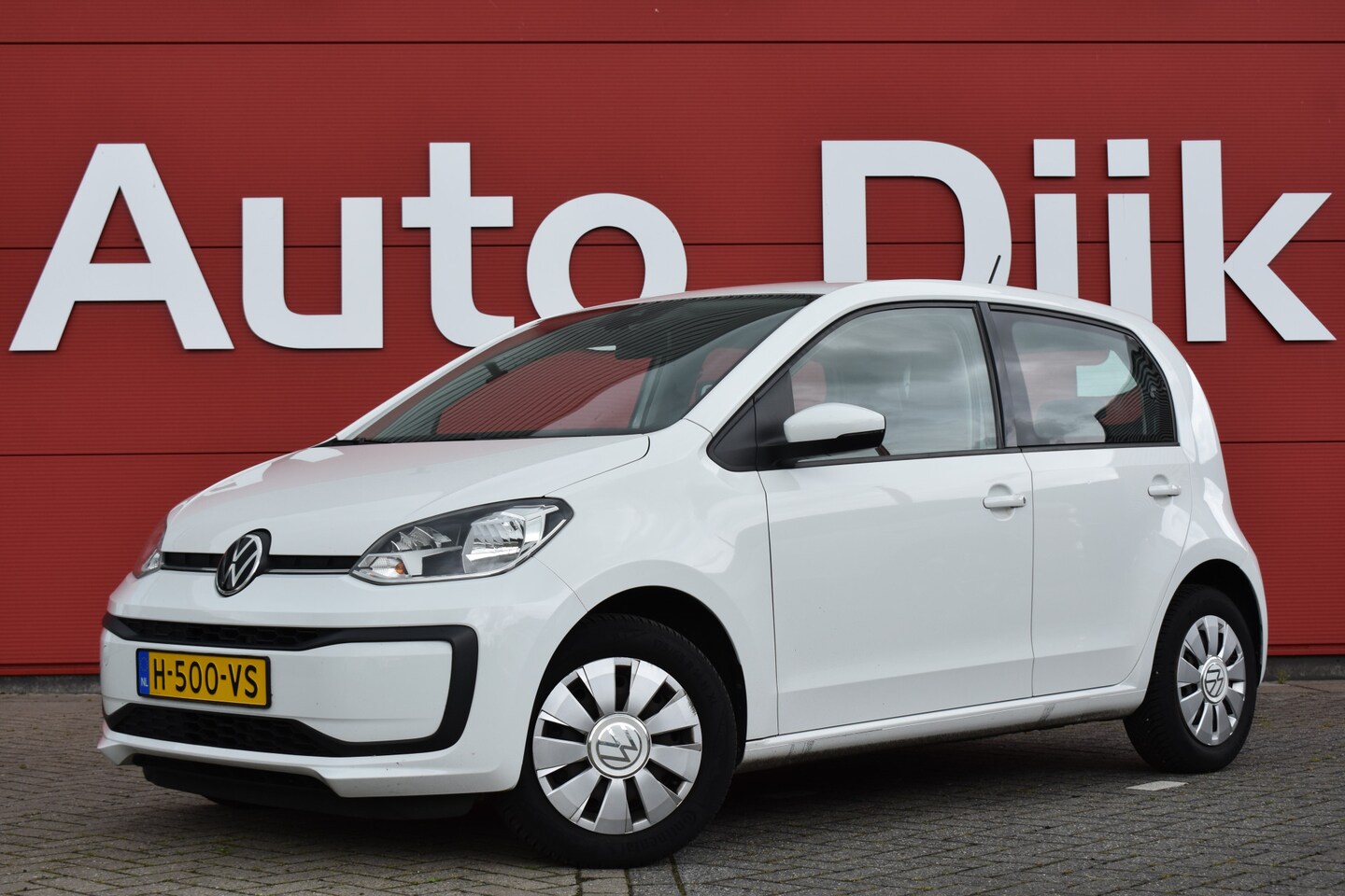 Volkswagen Up! - 1.0 BMT move up! LED | Camera | Navi | Clima | PDC - AutoWereld.nl
