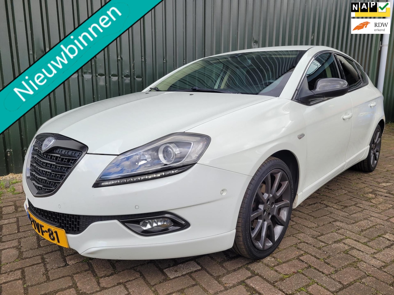 Lancia Delta - 1.4-16V S Momo Design LPG onderbouw - AutoWereld.nl