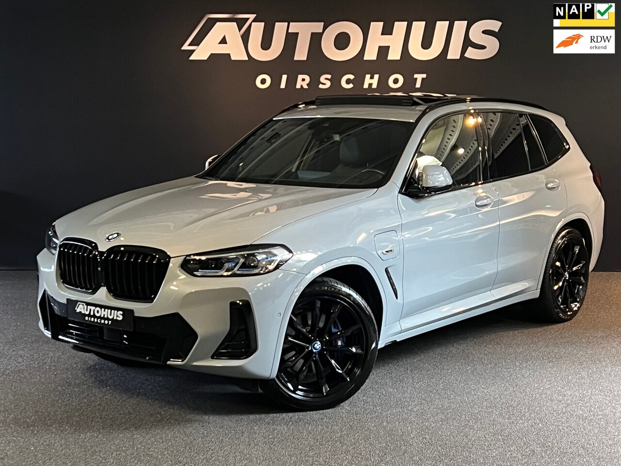 BMW X3 - XDrive30e High Executive Edition M Memory stoelen/ 20"/ Laser/ 360Camera/ H&K/ Headup/ Tre - AutoWereld.nl