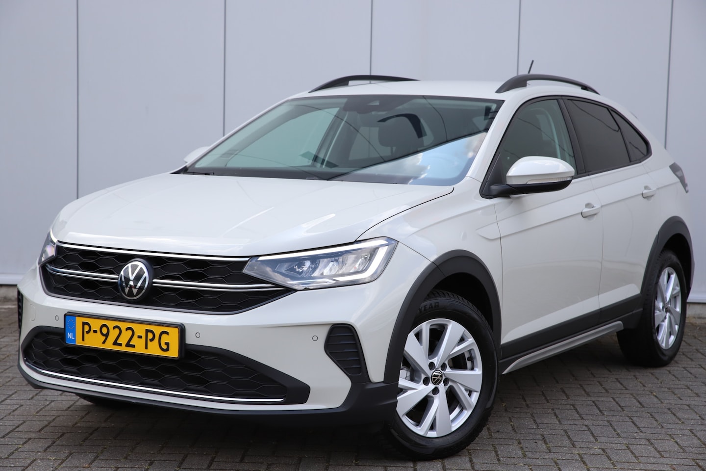 Volkswagen Taigo - 1.0 TSI Life Business Ascotgrijs | Automaat | Camera | PDC | Stoelverwarming | Virtual Coc - AutoWereld.nl