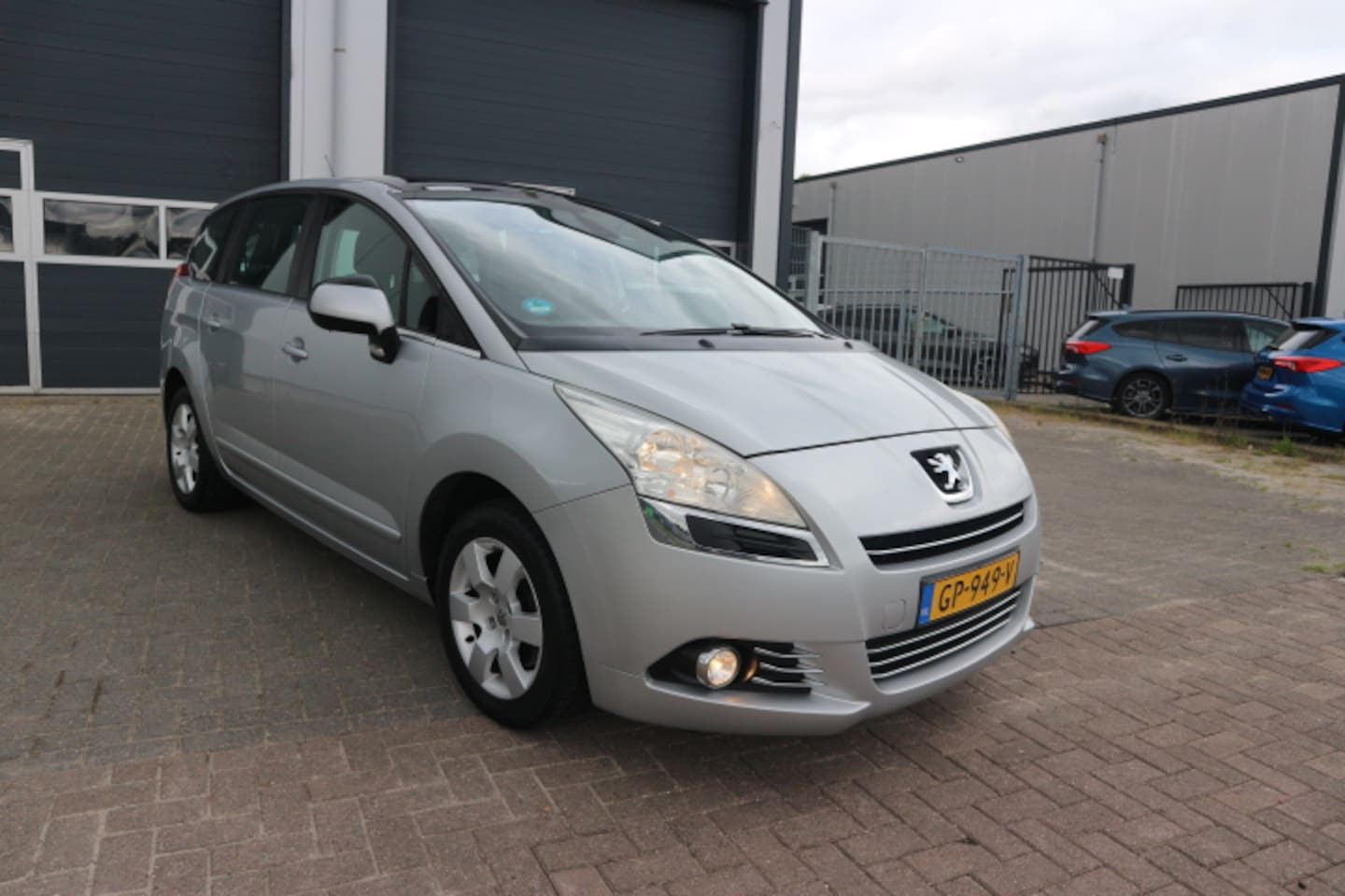 Peugeot 5008 - 1.6 THP ST 7p. 7 PERSOONS - AutoWereld.nl