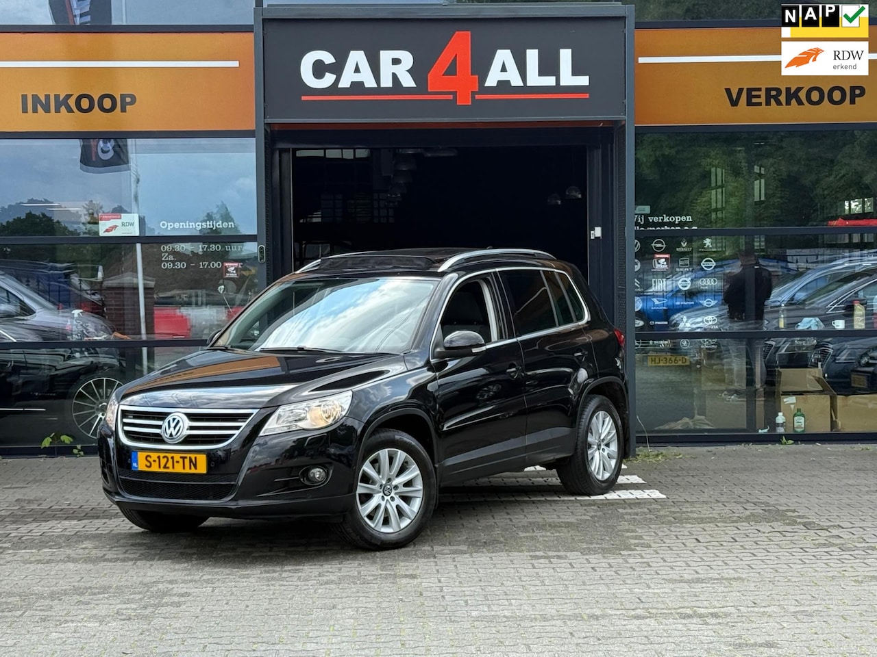 Volkswagen Tiguan - 2.0 TSI Sport&Style 4Motion PANO/STLVRM/CRUISE/AIRCO/LMVELGEN/ZEER NETTE AUTO/APK 26-5-202 - AutoWereld.nl