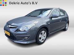 Hyundai i30 - 1.4i Blue Dynamic 5drs / Airco / Elec. pakket / Usb-Radio-cd / Centr.port.vergr / Nieuwe A
