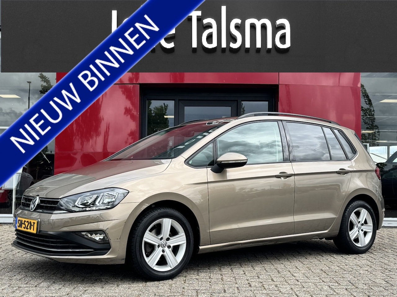 Volkswagen Golf Sportsvan - 1.0 TSI Comfortline Automaat | Navigatie | Parkeersensoren - AutoWereld.nl