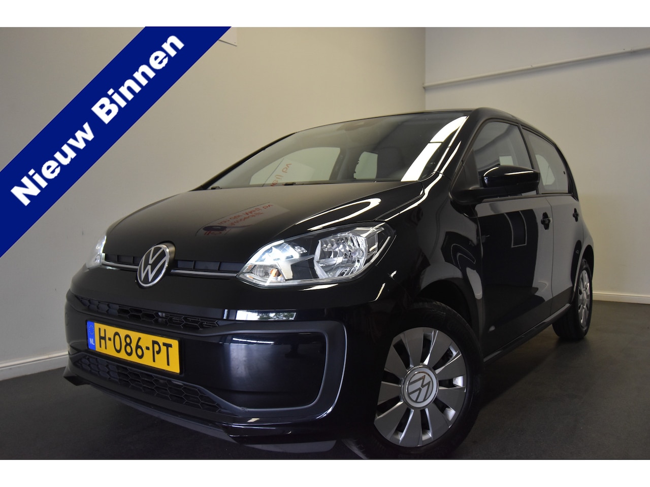 Volkswagen Up! - 1.0 BMT take up! 1.0 BMT take up! , AIRCO , BL TOOTH , CV AFST , EL VOOR , - AutoWereld.nl