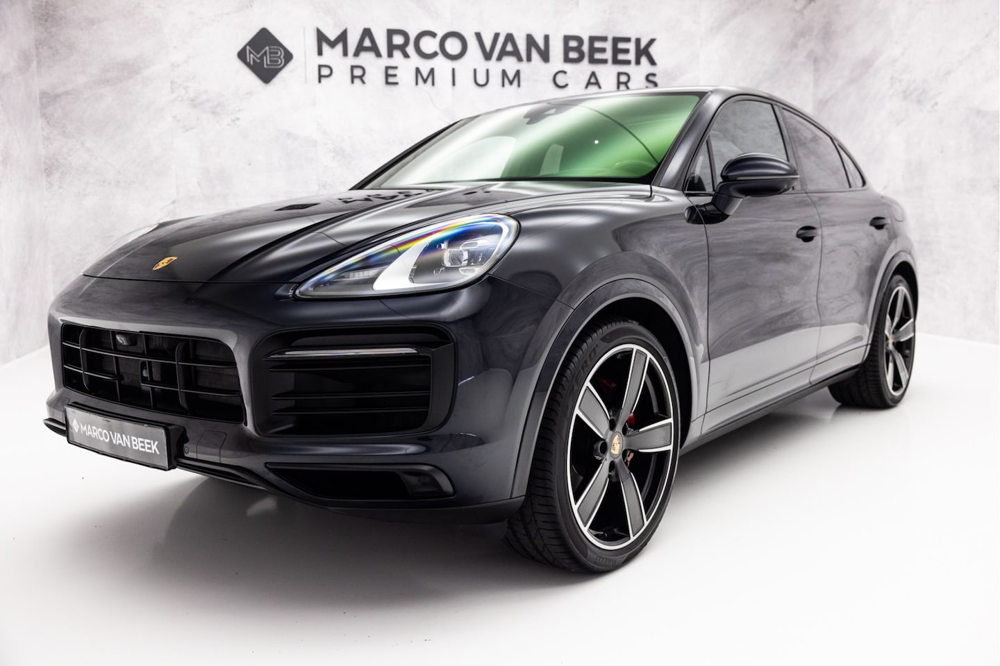 Porsche Cayenne Coupé - 3.0 E-Hybrid | SportDesign | Achterassturing | Stoelventilatie | 22" - AutoWereld.nl