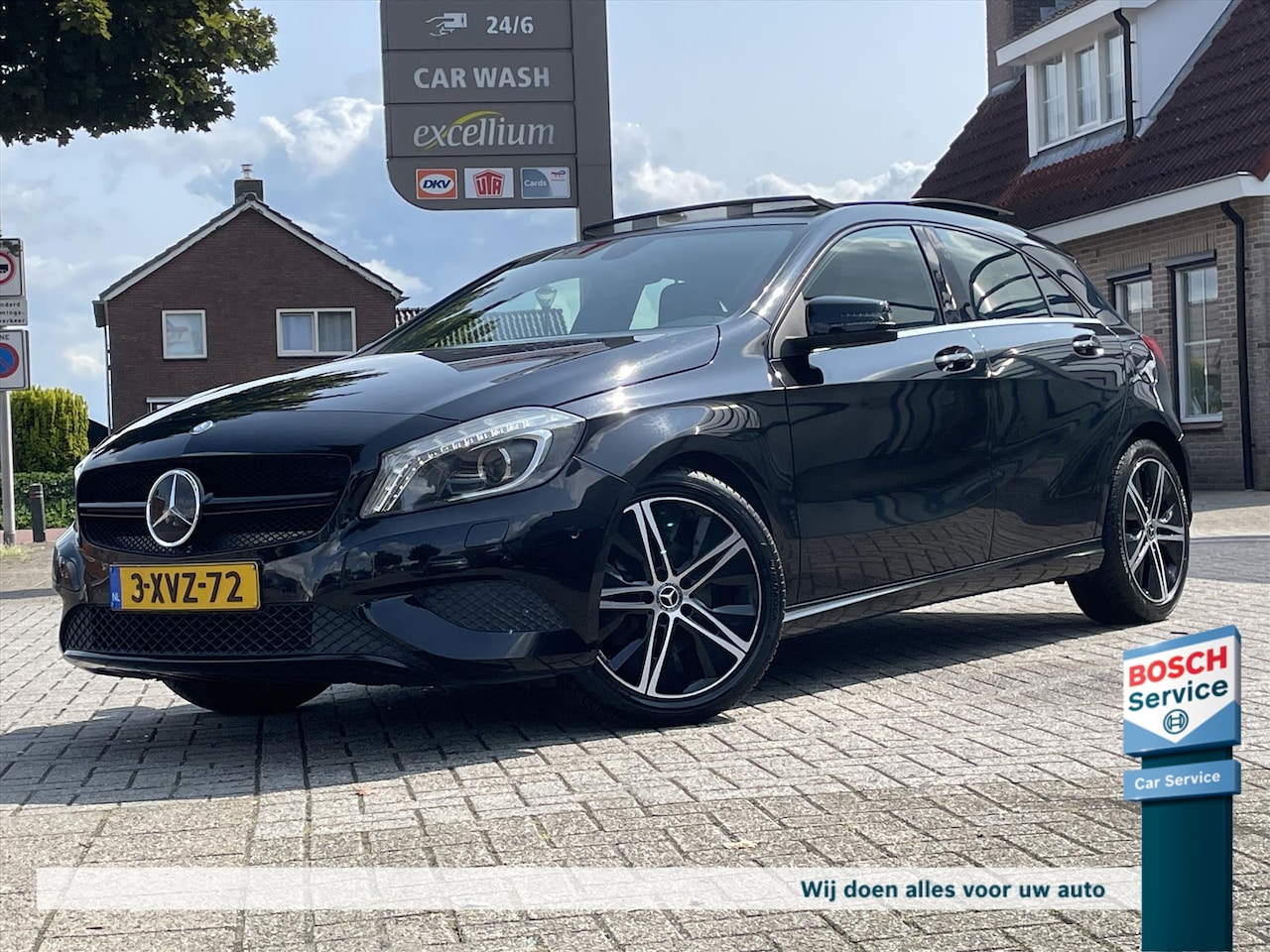 Mercedes-Benz A-klasse - A180 1.6 Blue Efficiency / Pano / Org NL / Trekhaak / Navi / Stoelverwarming / Cruise / Cl - AutoWereld.nl