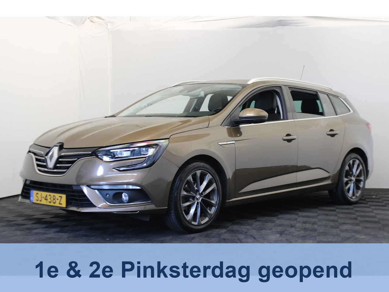 Renault Mégane Estate - 1.5 dCi Série Signature Exclusiv |Massage|Stuurverwarming|Leder| - AutoWereld.nl