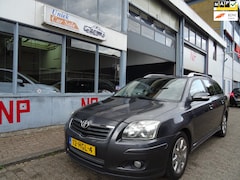 Toyota Avensis Wagon - 1.8 VVTi Luna Business