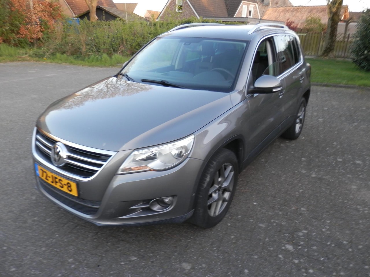 Volkswagen Tiguan - 1.4 TSI Sport&Style 4Motion airco navi geen riem maar kettiel - AutoWereld.nl