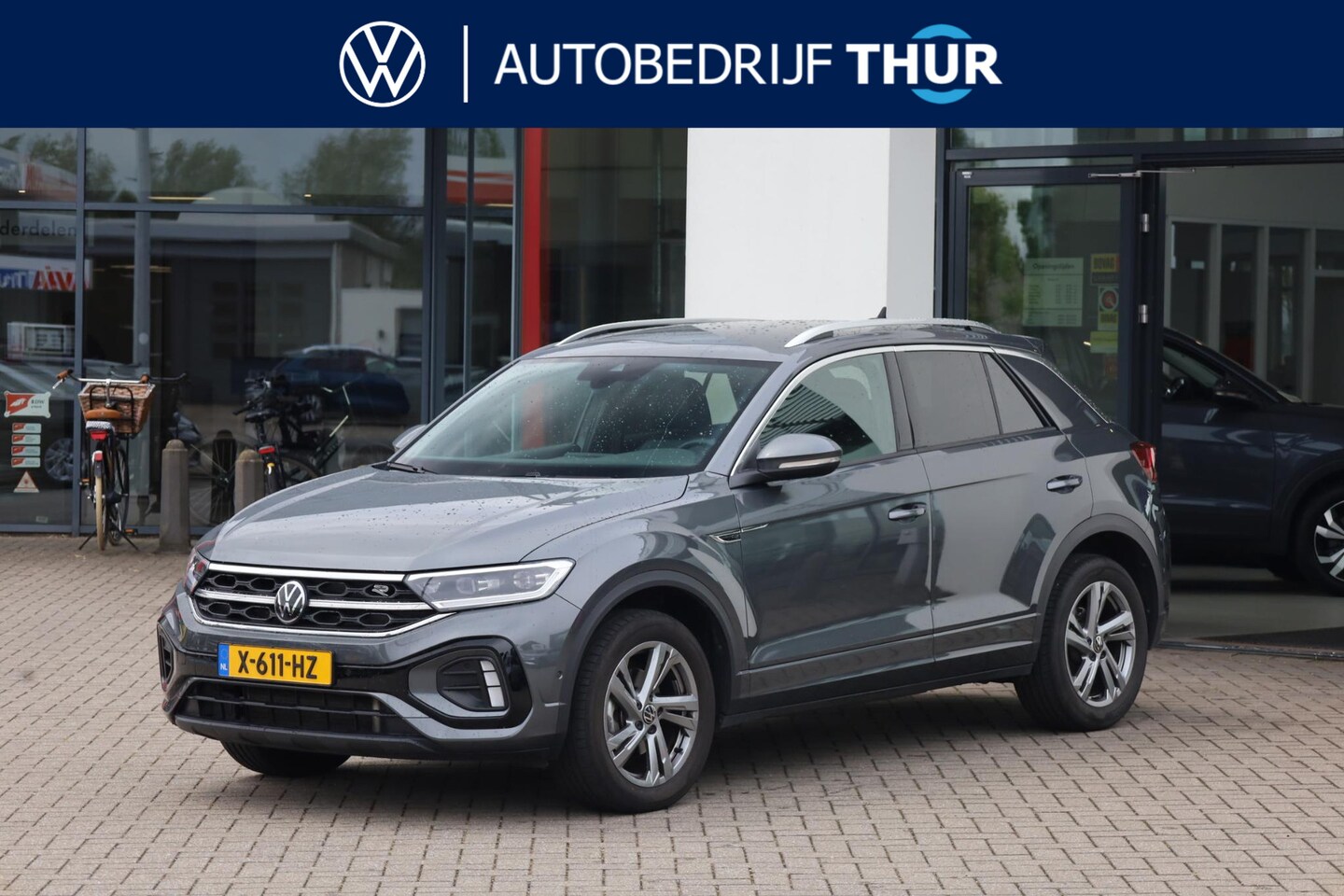 Volkswagen T-Roc - 1.5 TSI R-Line 150PK / 110kW DSG, 48 maanden / max 100.000km garantie, R-Line in- en exter - AutoWereld.nl