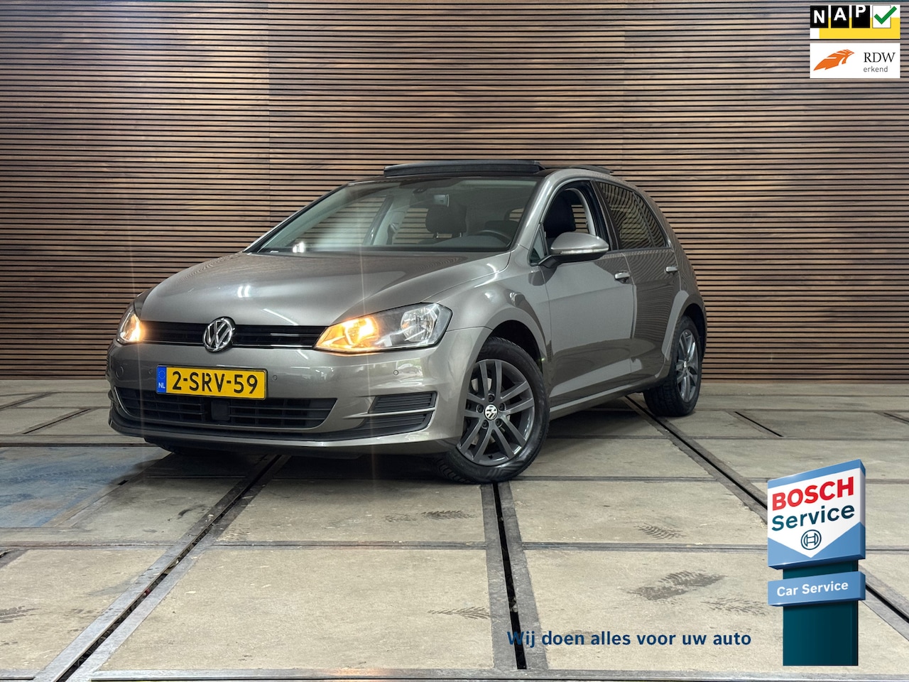 Volkswagen Golf - 1.4 TSI Comfortline | Pano | Navigatie | Trekhaak | ACC - AutoWereld.nl