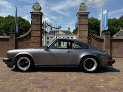 Porsche 911 - 3.2 Coupé Carrera G50 bak