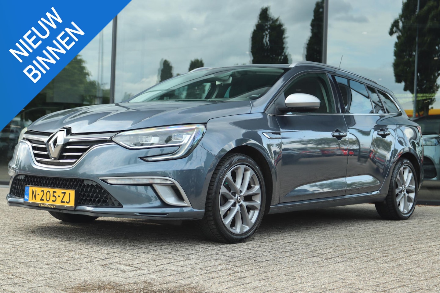 Renault Mégane Estate - 1.5 DCI GT-LINE | NAVI | KEY-LESS | TREKHAAK | LED | BLUETOOTH | PDC - AutoWereld.nl