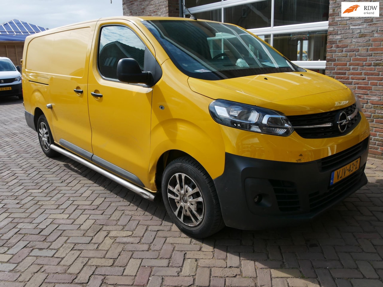 Opel Vivaro - 2.0 CDTI L2H1 90kW AUT. AC CAMERA *** ENGINE BROKEN ** 2021 !! ** 5999 EX BTW ** - AutoWereld.nl