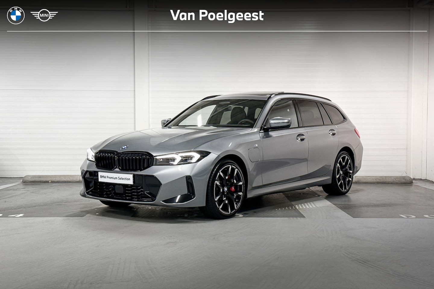 BMW 3-serie Touring - 330e | M-Sport Pro | Innovation Pack | Comfort Pack | Driving Assitant Professional | Harm - AutoWereld.nl