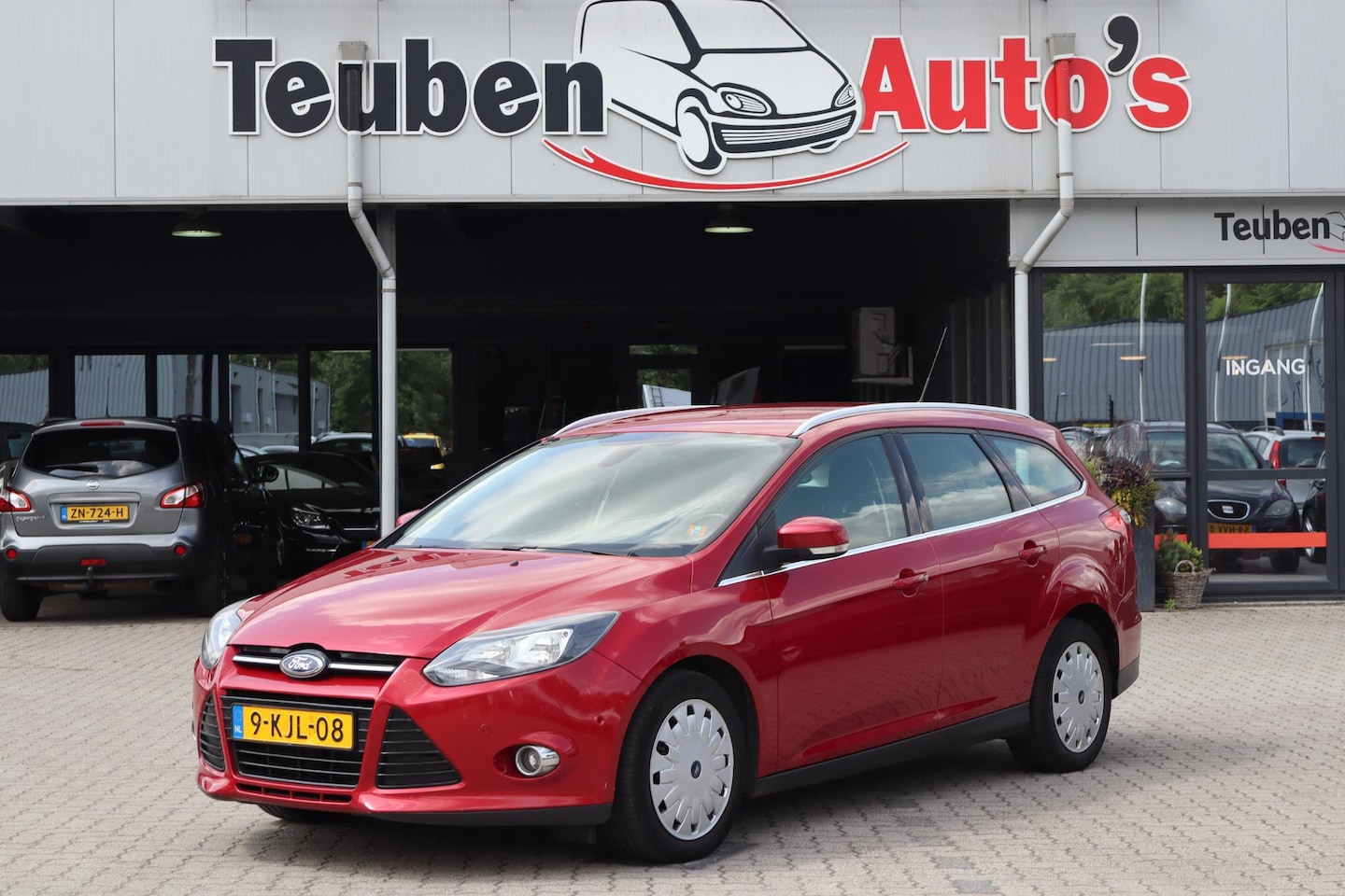 Ford Focus Wagon - 1.6 TDCI ECOnetic Lease Titanium Navigatie, Climate control, Cruise control, Trekhaak - AutoWereld.nl