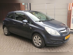 Opel Corsa - 1.2-16V Business nette en goede auto cruise control