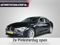 BMW 3-serie - 318i Centennial Executive LED | NAVI | PDC